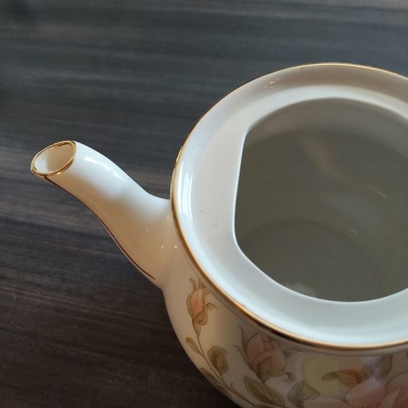 Vintage Sadler Floral Teapot - Picture 6 of 7